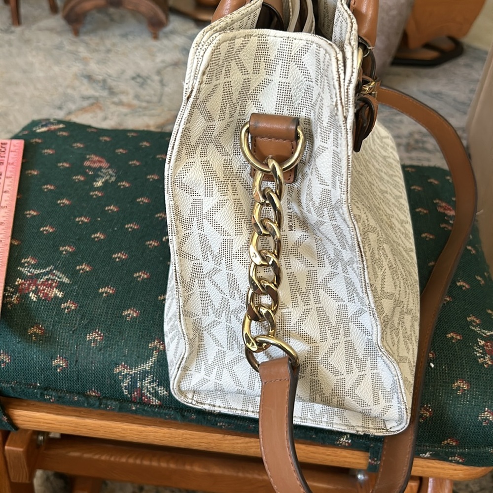Michael Kors Hamilton cream tote satchel bag 12 x 14 x 6 - Picture 5 of 9